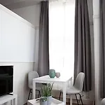 Stylish Coastal Apartment