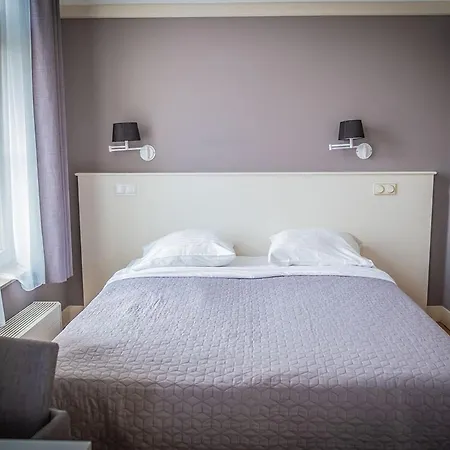 Stylish Coastal L'Aia