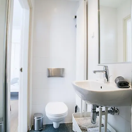 Stylish Coastal Haia