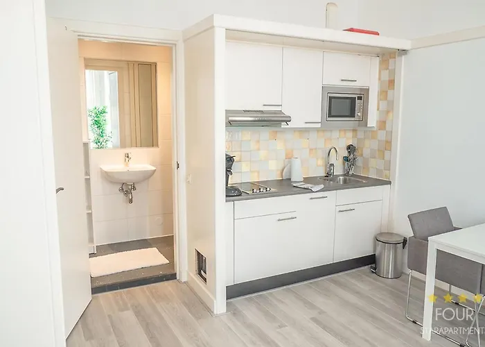 Stylish Coastal Daire *